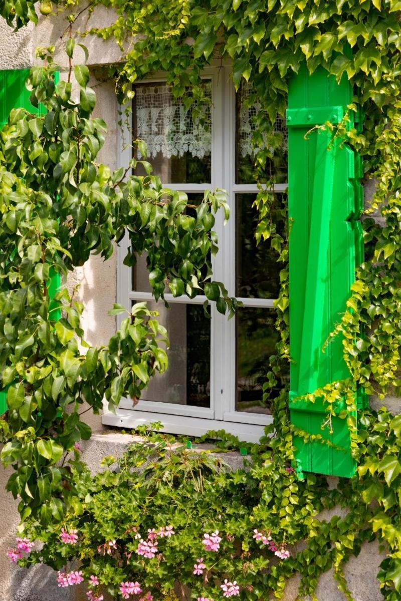 Jolie Vache Deguisee En Fleurs, Chambre D'Hote A Soulosse Стая снимка